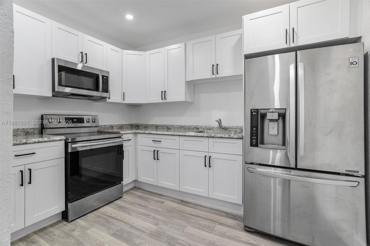 1601 NW 50th St , Miami, FL 33142 Photo