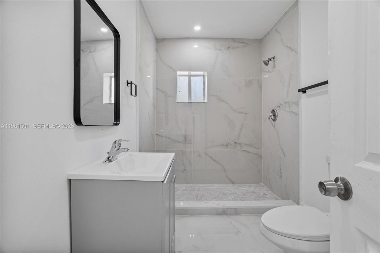 1601 NW 50th St , Miami, FL 33142 Photo