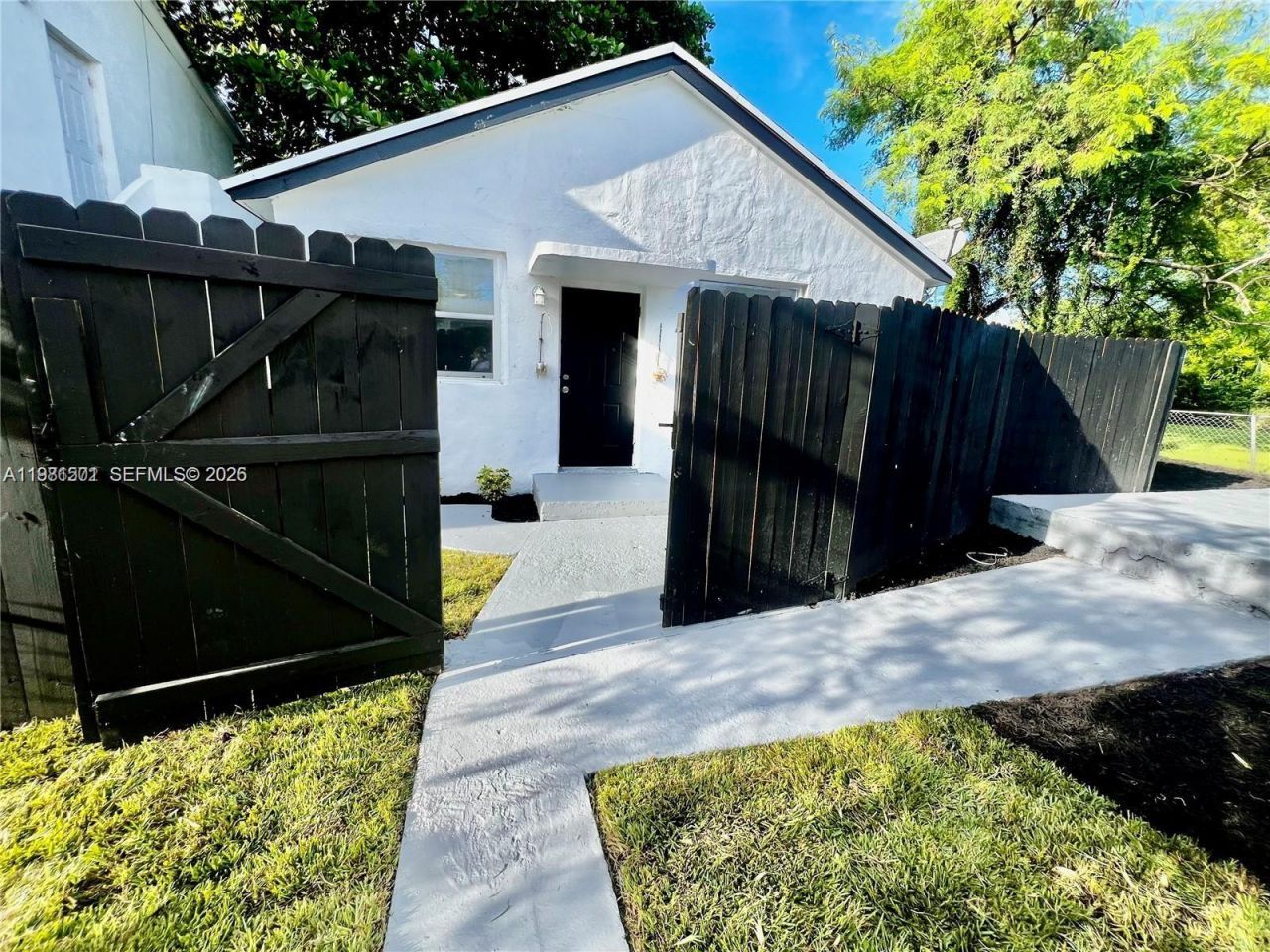 1601 NW 50th St , Miami, FL 33142 Photo