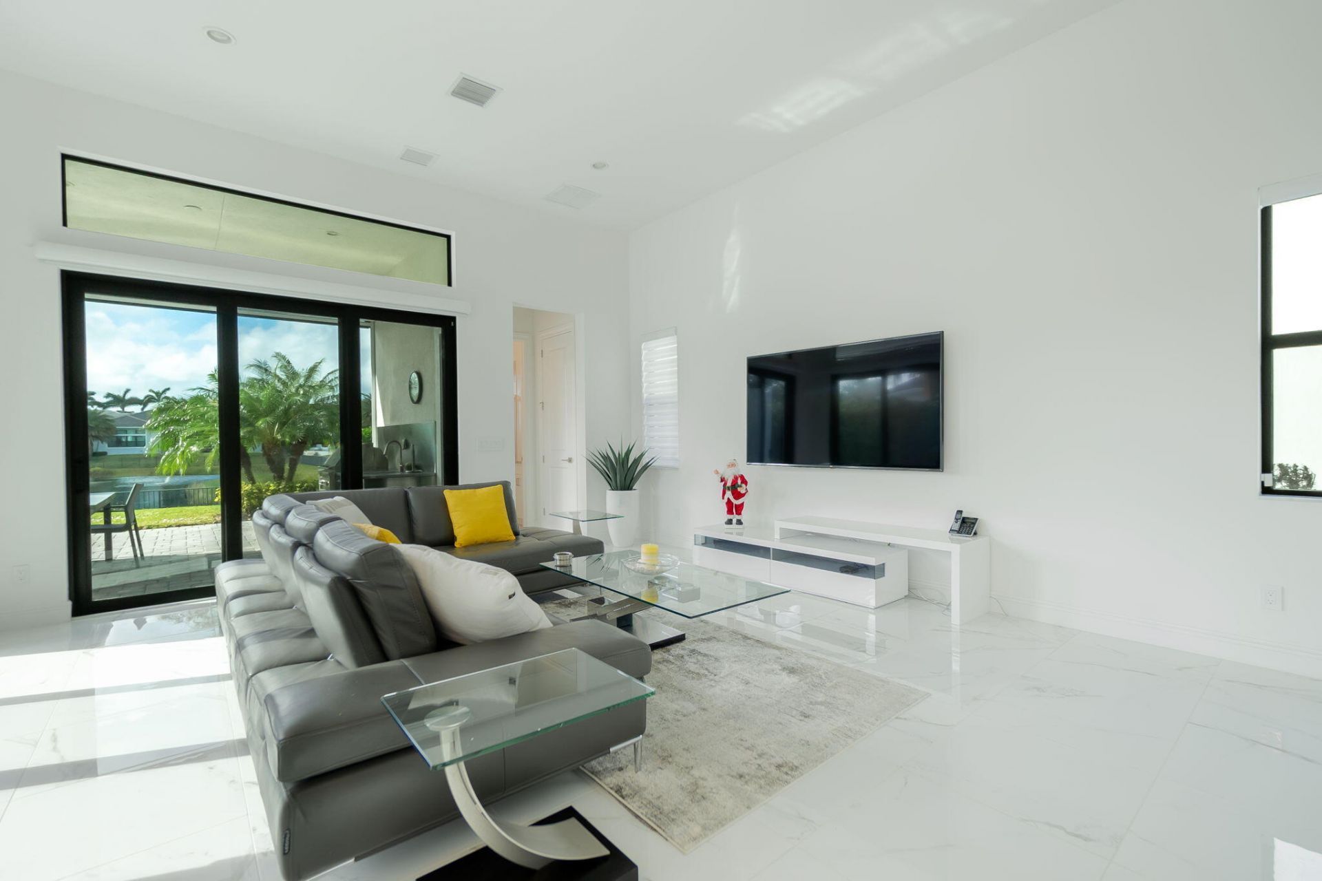 6950 NW 27th Avenue, Boca Raton, FL 33496 Photo