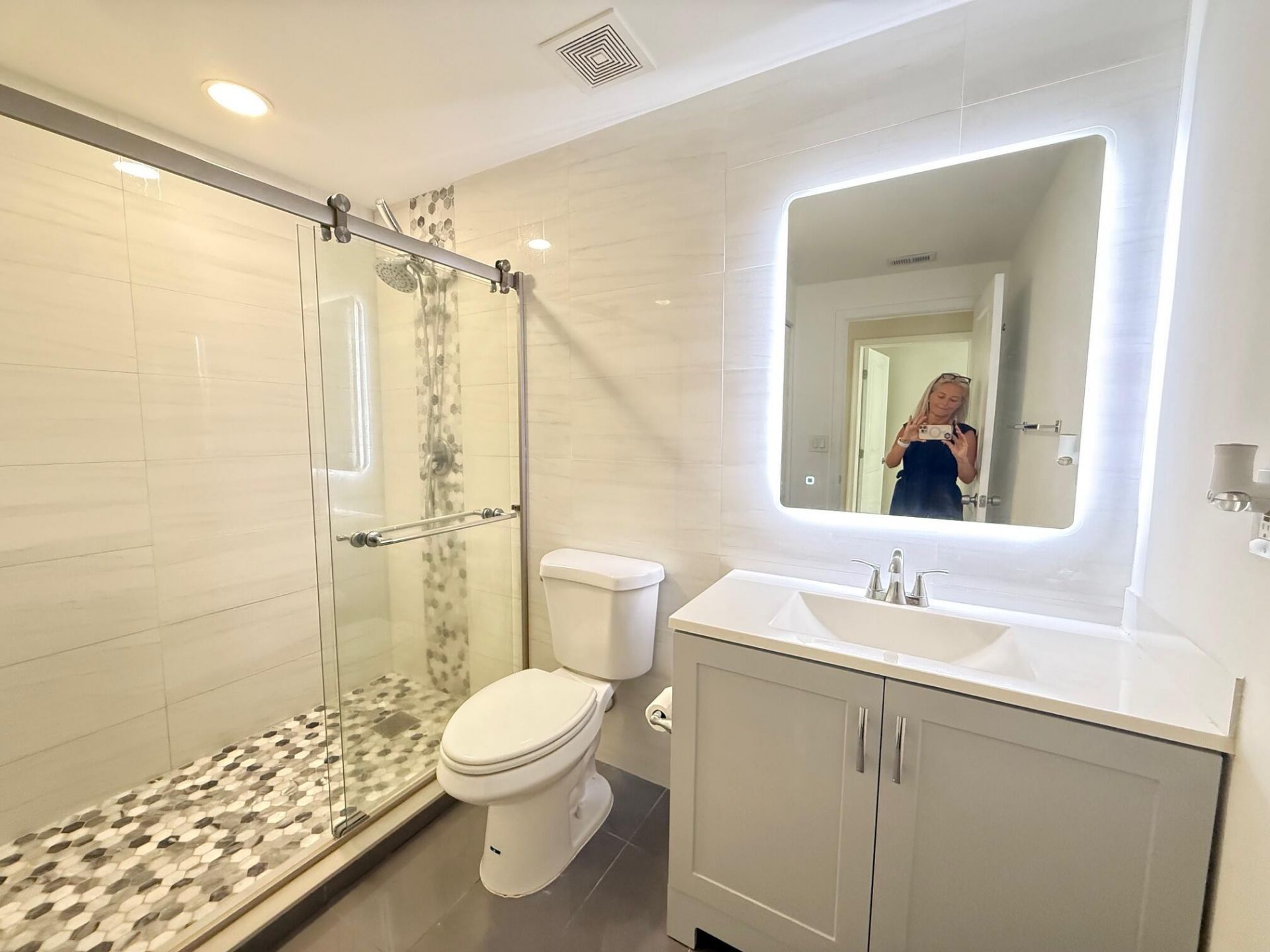 5860 W Sample Road, Unit 202, Coral Springs, FL 33067 Photo