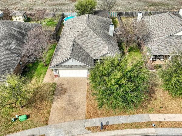 933 Heston Circle, Robinson, TX 76706