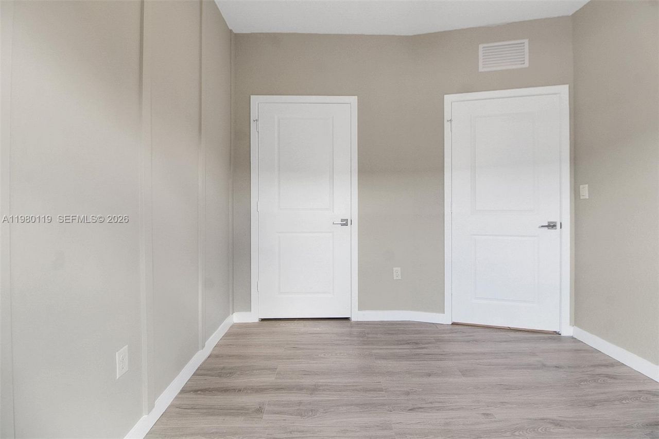 552 NE 5th Way , Florida City, FL 33034 Photo