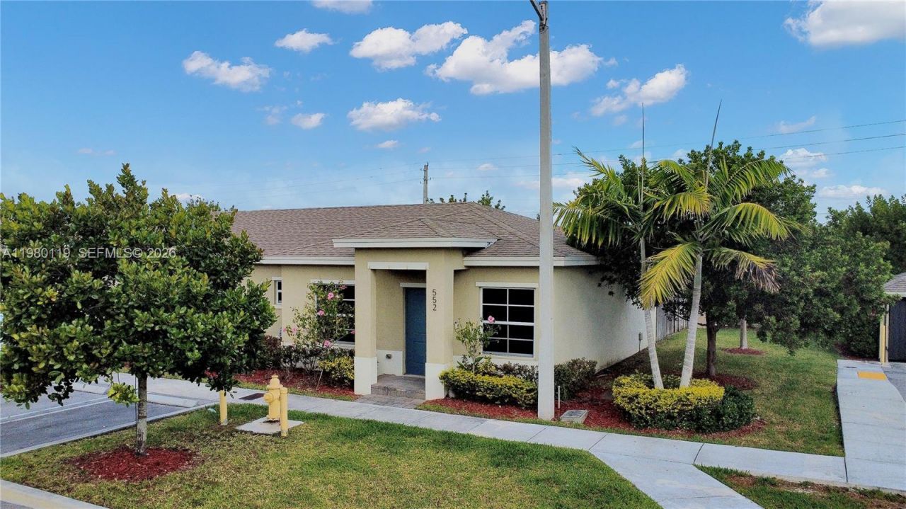 552 NE 5th Way , Florida City, FL 33034 Photo