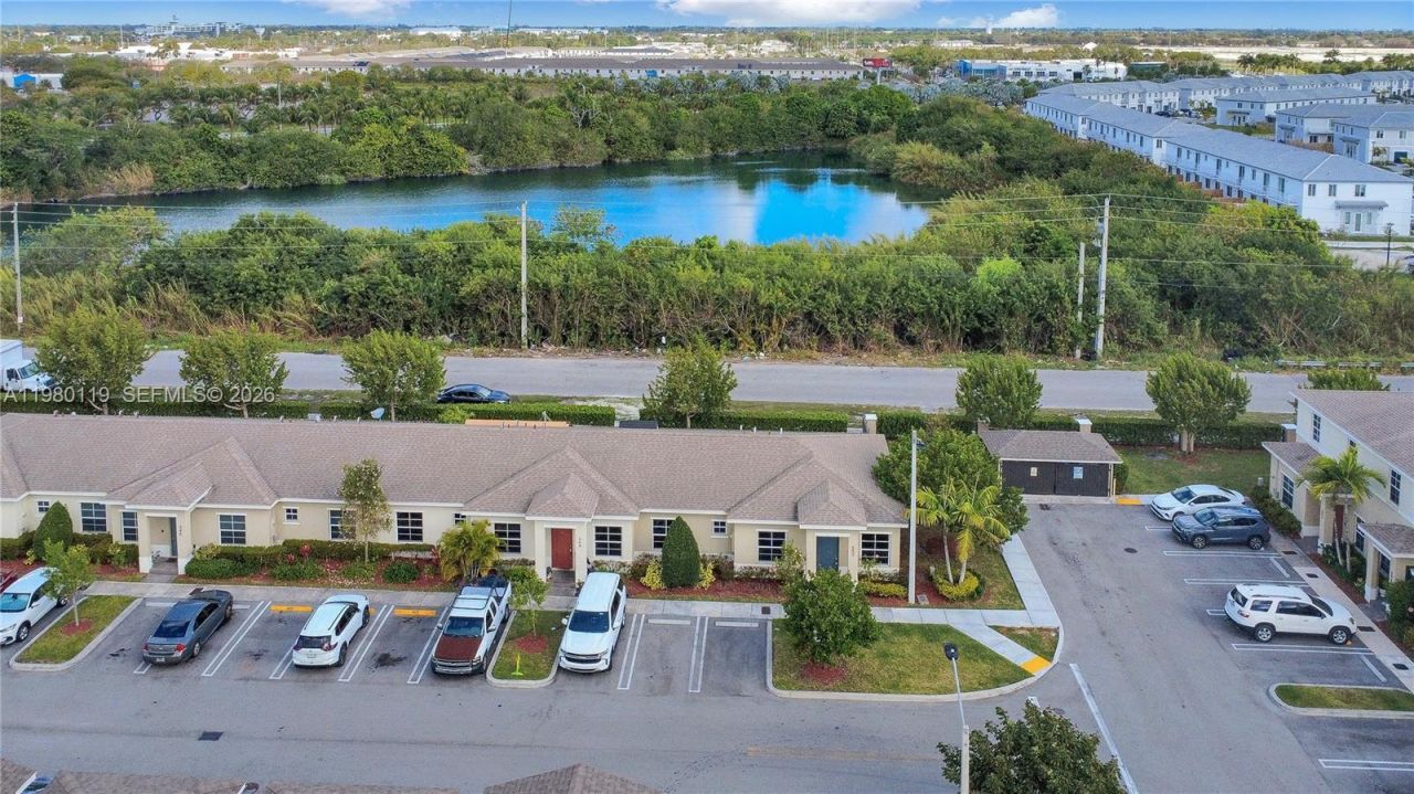 552 NE 5th Way , Florida City, FL 33034 Photo