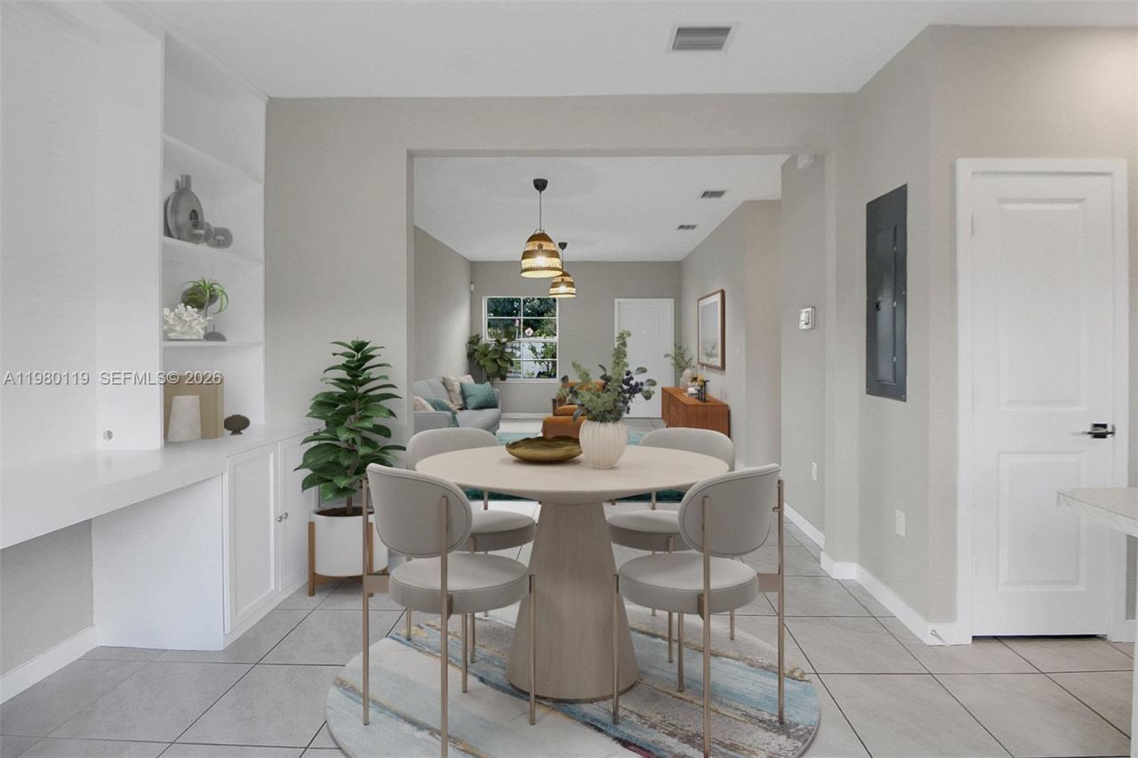 552 NE 5th Way , Florida City, FL 33034 Photo