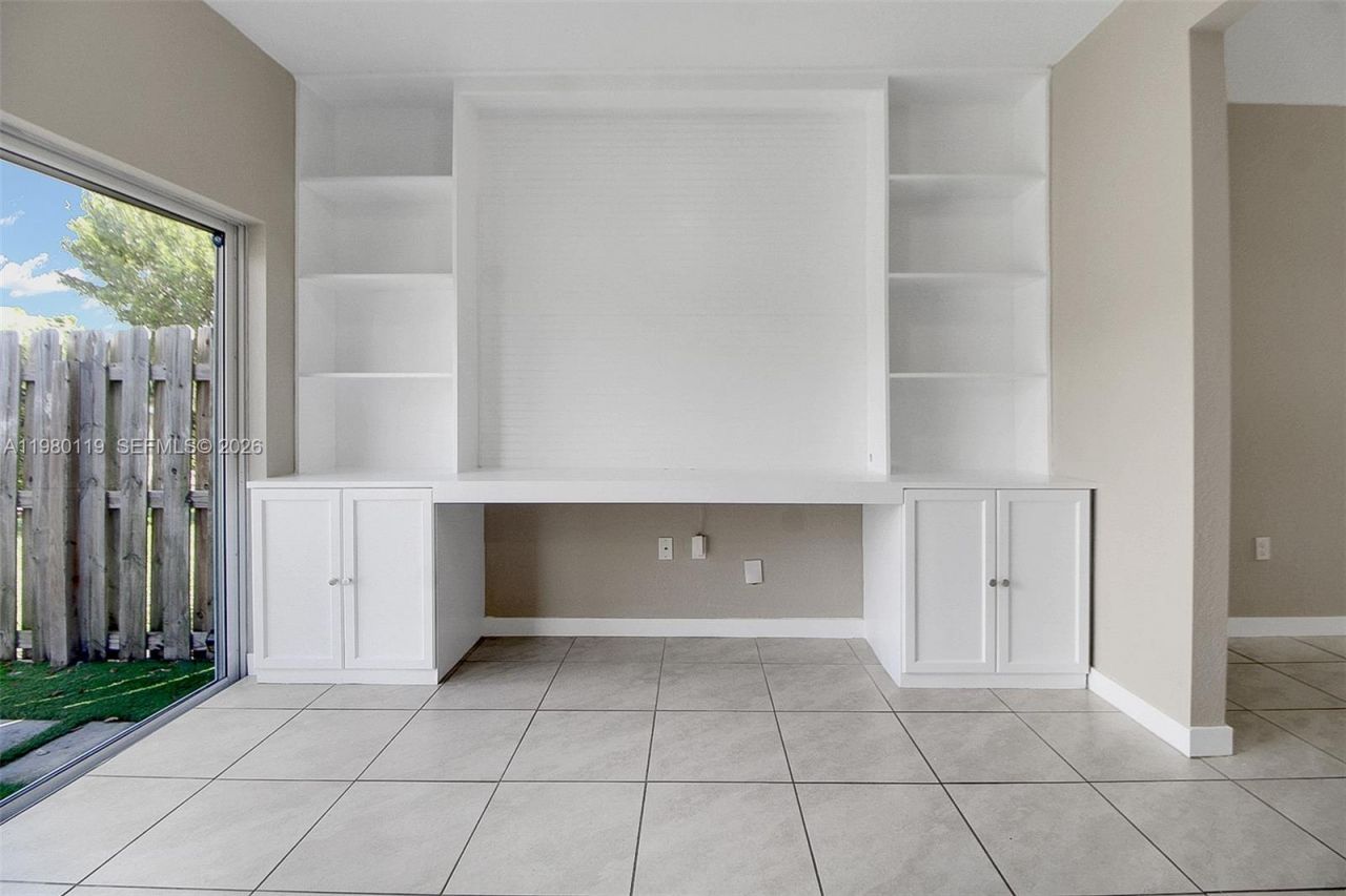 552 NE 5th Way , Florida City, FL 33034 Photo