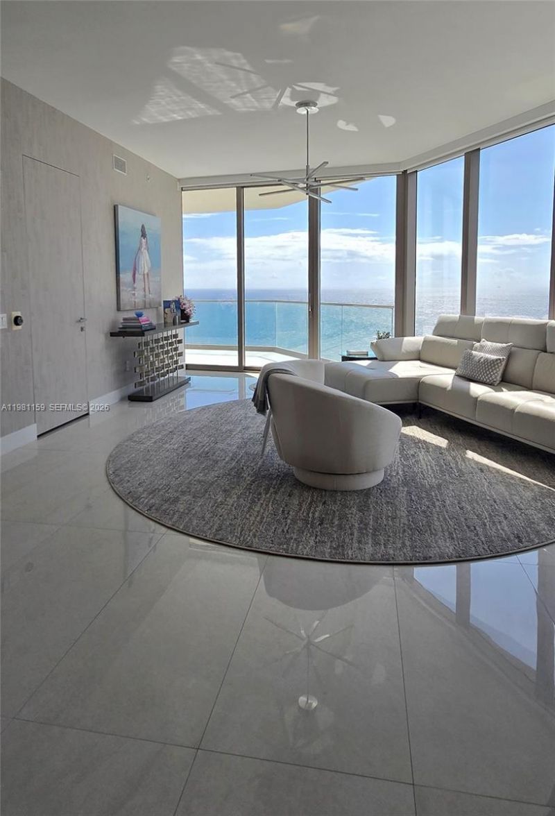 18975 Collins Ave, Unit 2504, Sunny Isles Beach, FL 33160 Photo
