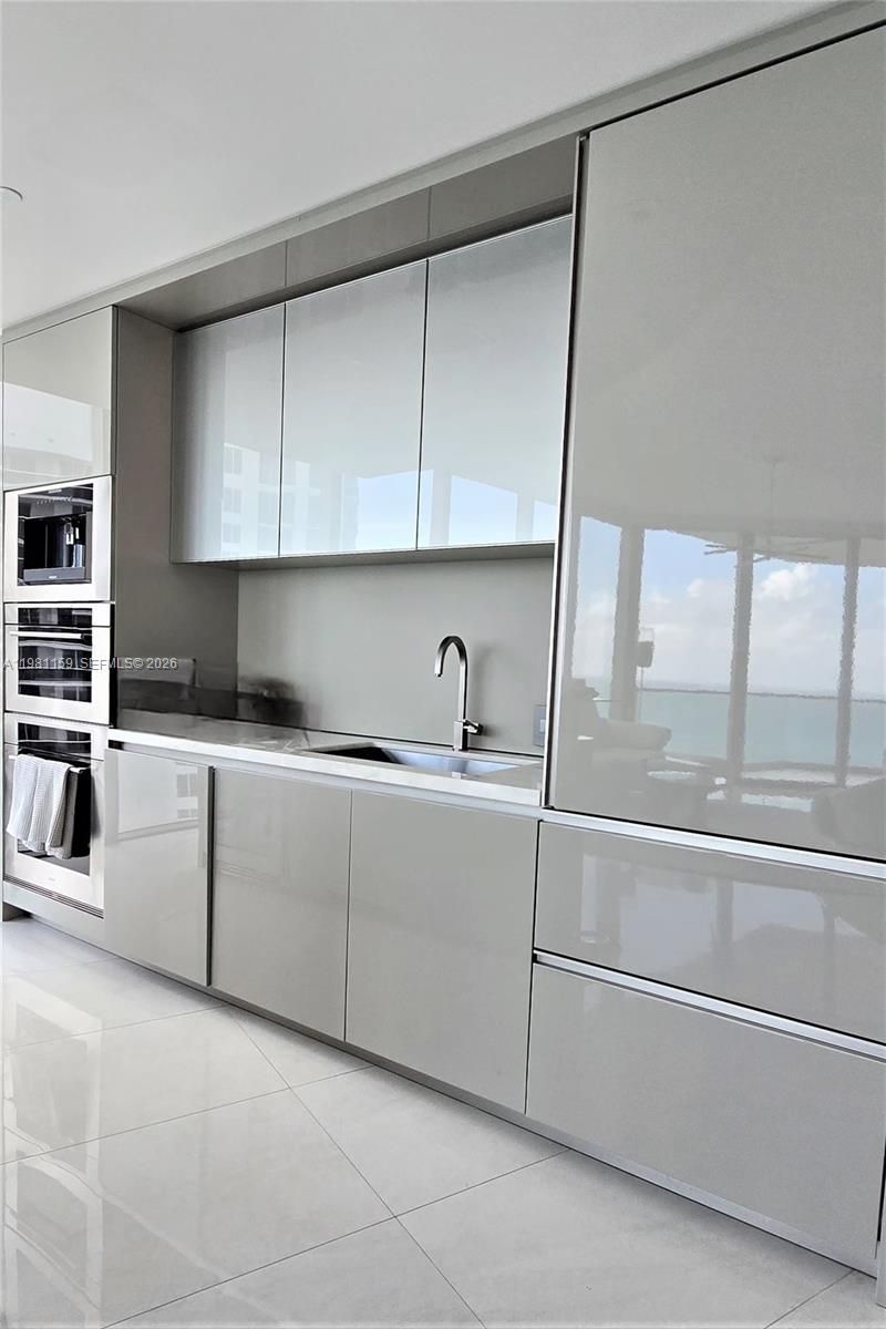 18975 Collins Ave, Unit 2504, Sunny Isles Beach, FL 33160 Photo