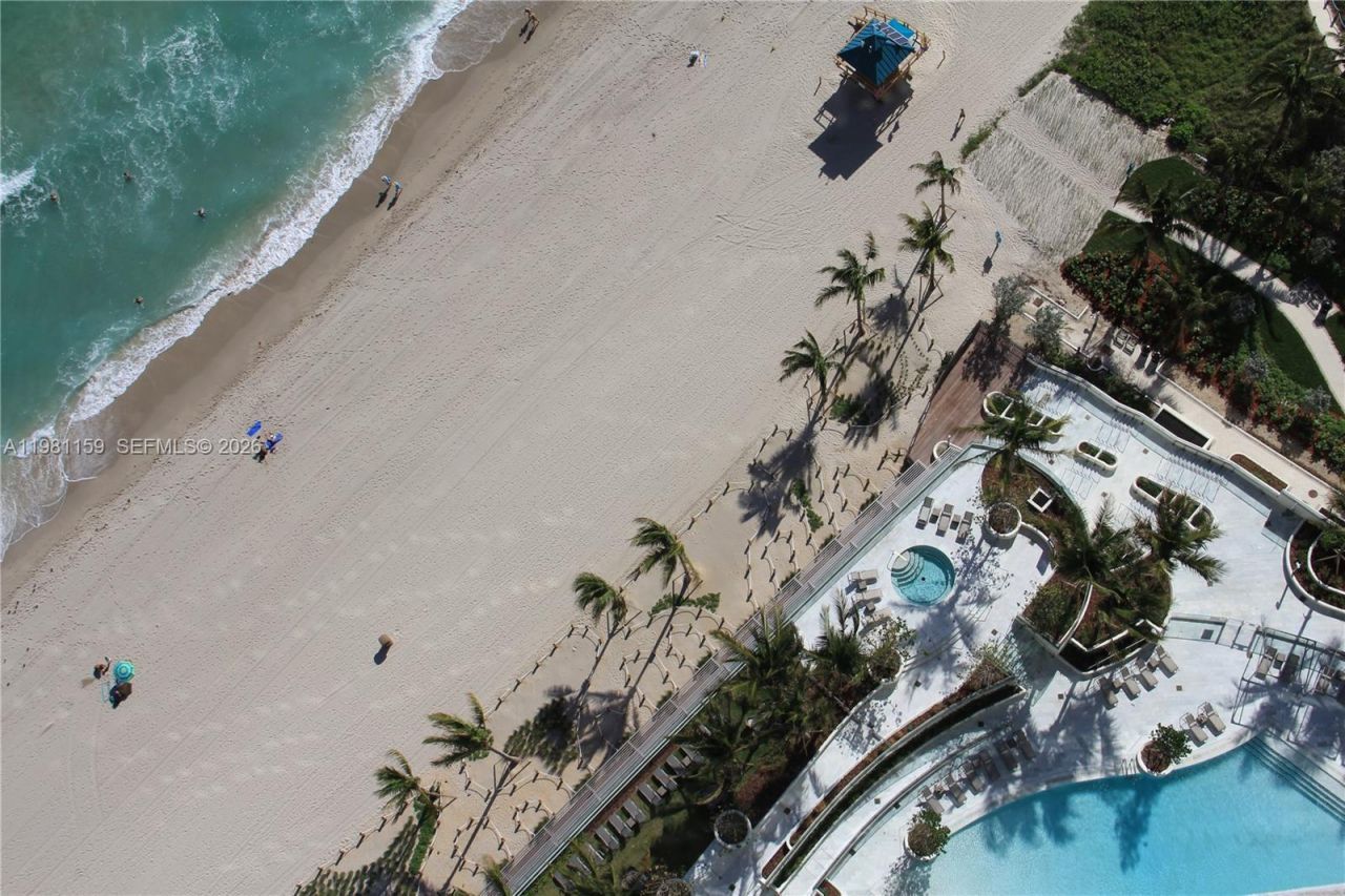 18975 Collins Ave, Unit 2504, Sunny Isles Beach, FL 33160 Photo