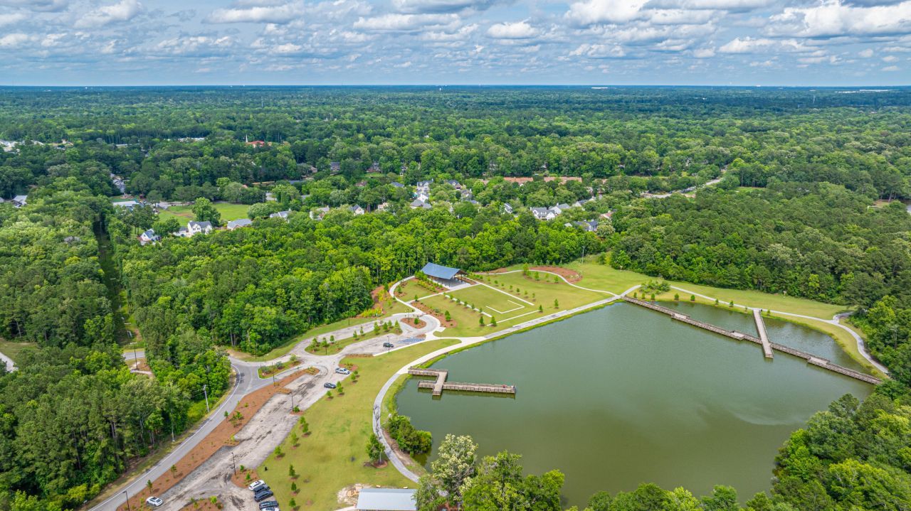 113 Hampton Drive Photo 32