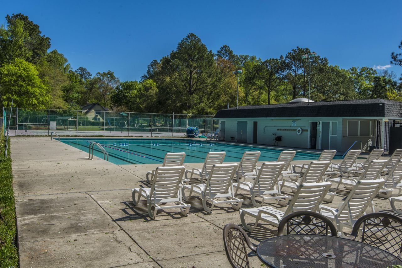 113 Hampton Drive Photo 40