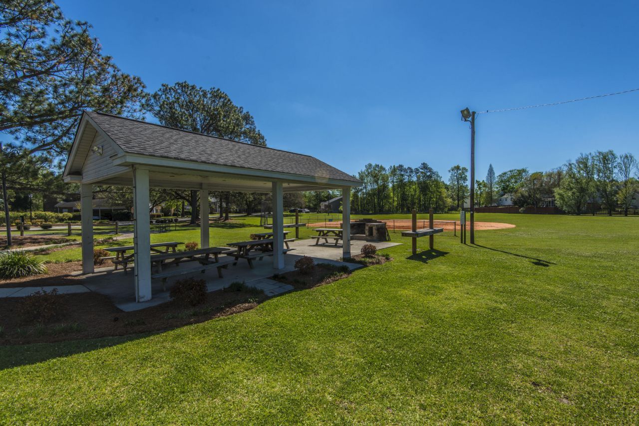 113 Hampton Drive Photo 45