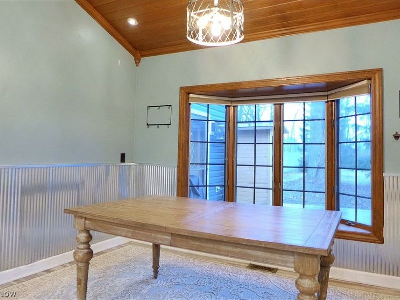 5802 Russia Road, South Amherst, OH 44001 Photo 8