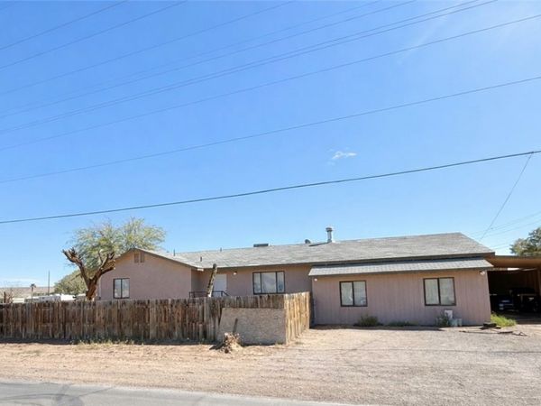 495 Cox Avenue , Overton, NV 89040