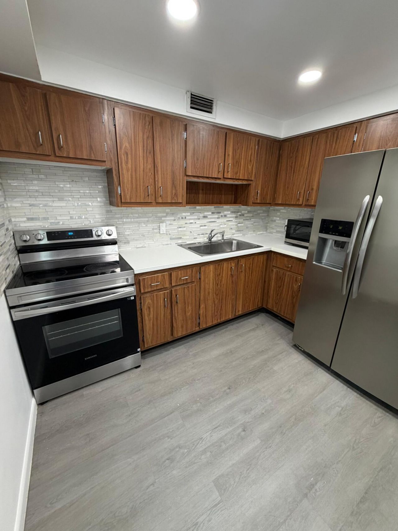 23 SE 12th Street, Unit 103, Dania Beach, FL 33004 Photo