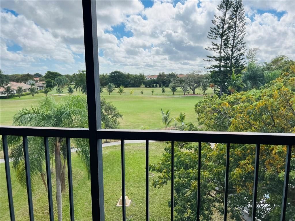 3900 N Hills Drive, Unit 412, Hollywood, FL 33021 Photo