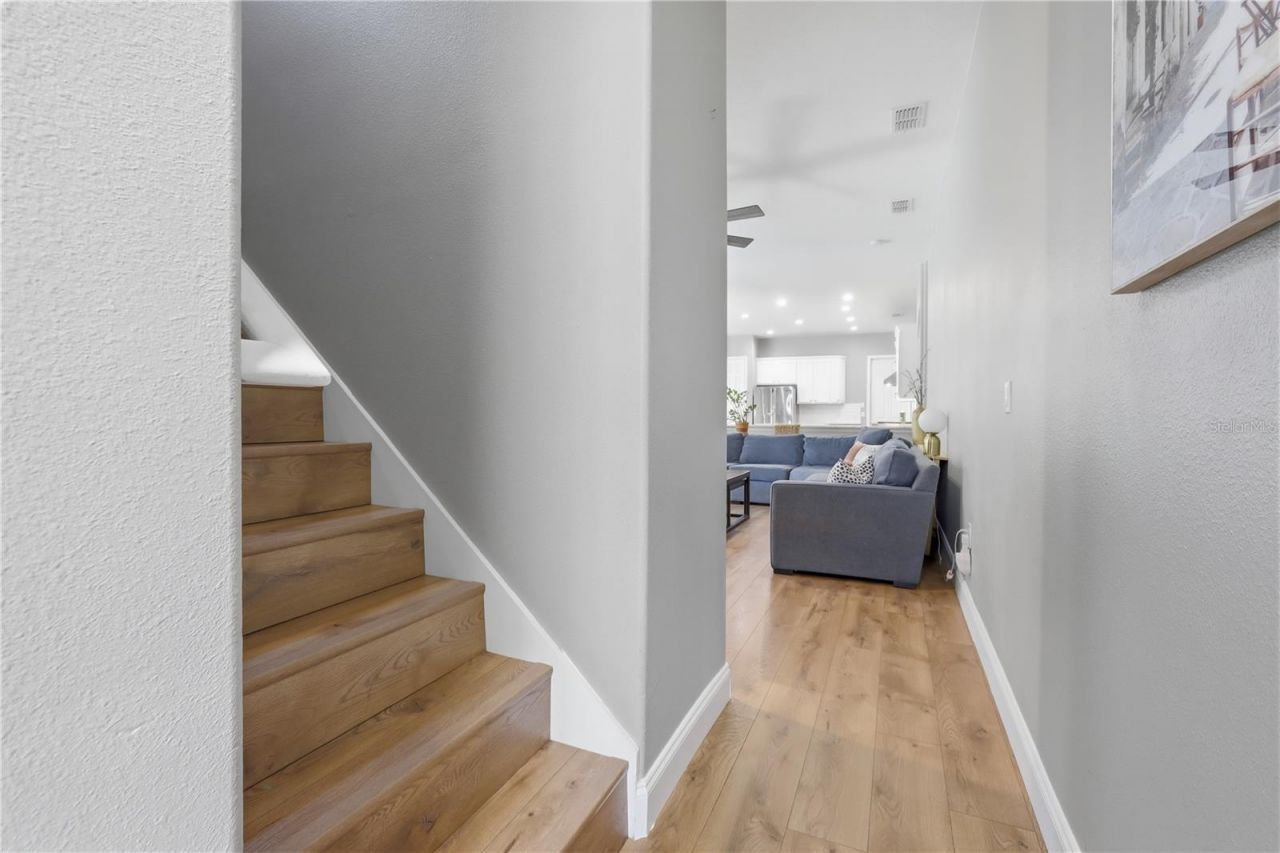 111 San Lucia Drive , Debary, FL 32713 Photo