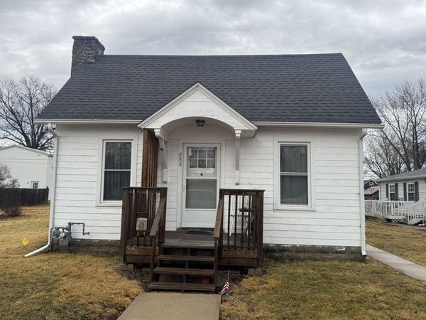 233 N Jones, Amboy, IL 61310