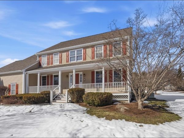 2 Lakeside Terrace, Westford, MA 01886