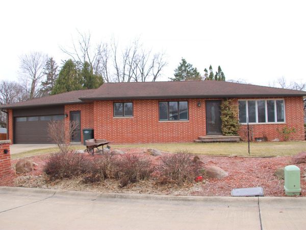 105 Bishop Avenue, LaPorte City, IA 50651