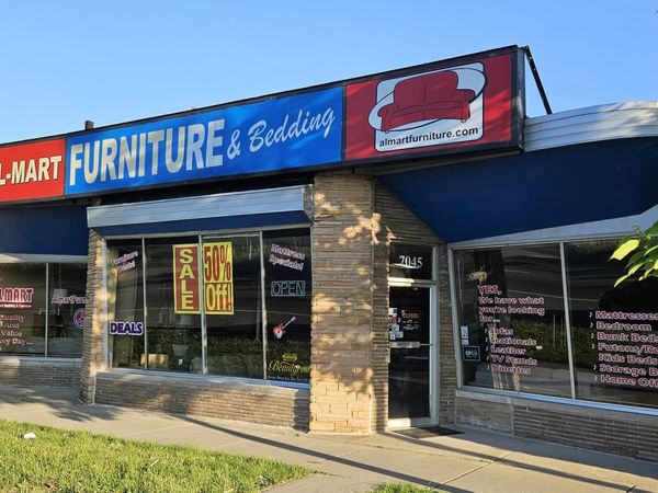 7045 W North Avenue, Oak Park, IL 60302