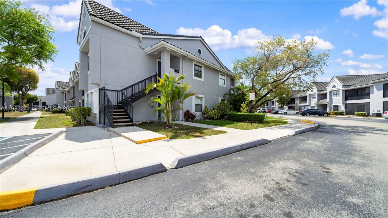 15050 SW 103rd Ter , Unit 7108, Miami, FL 33196 Photo