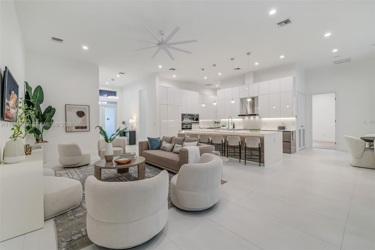 11412 NE 8th Ave , Biscayne Park, FL 33161 Photo