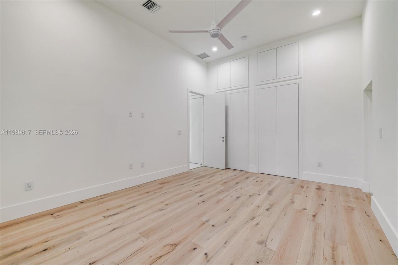 11412 NE 8th Ave , Biscayne Park, FL 33161 Photo