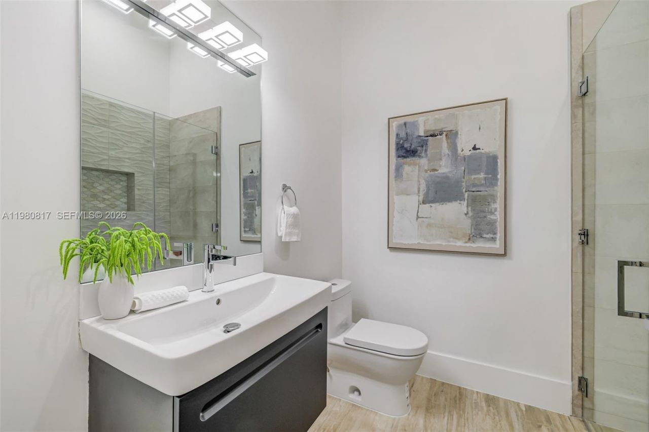 11412 NE 8th Ave , Biscayne Park, FL 33161 Photo