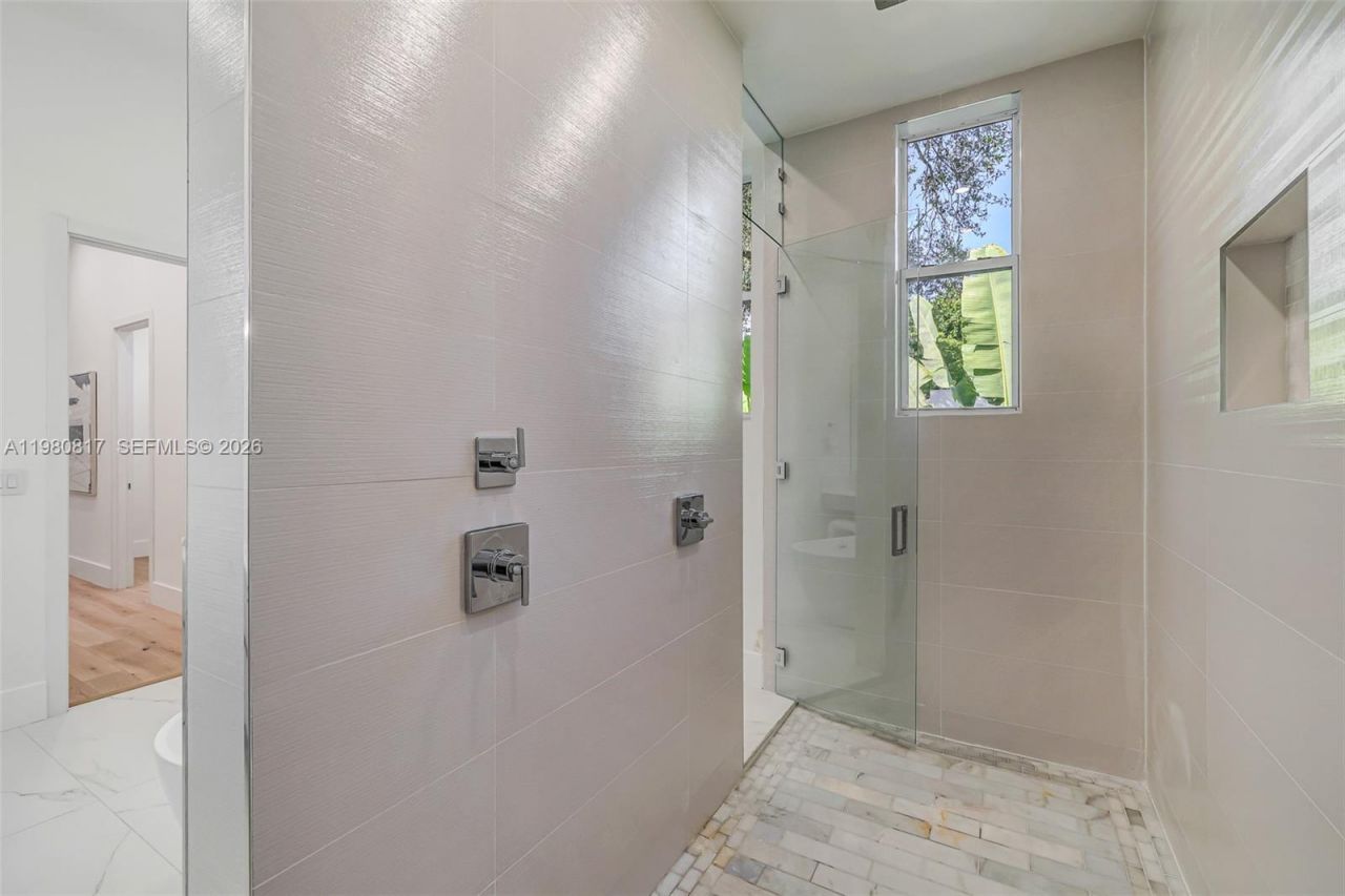 11412 NE 8th Ave , Biscayne Park, FL 33161 Photo