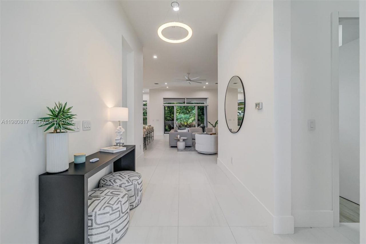 11412 NE 8th Ave , Biscayne Park, FL 33161 Photo