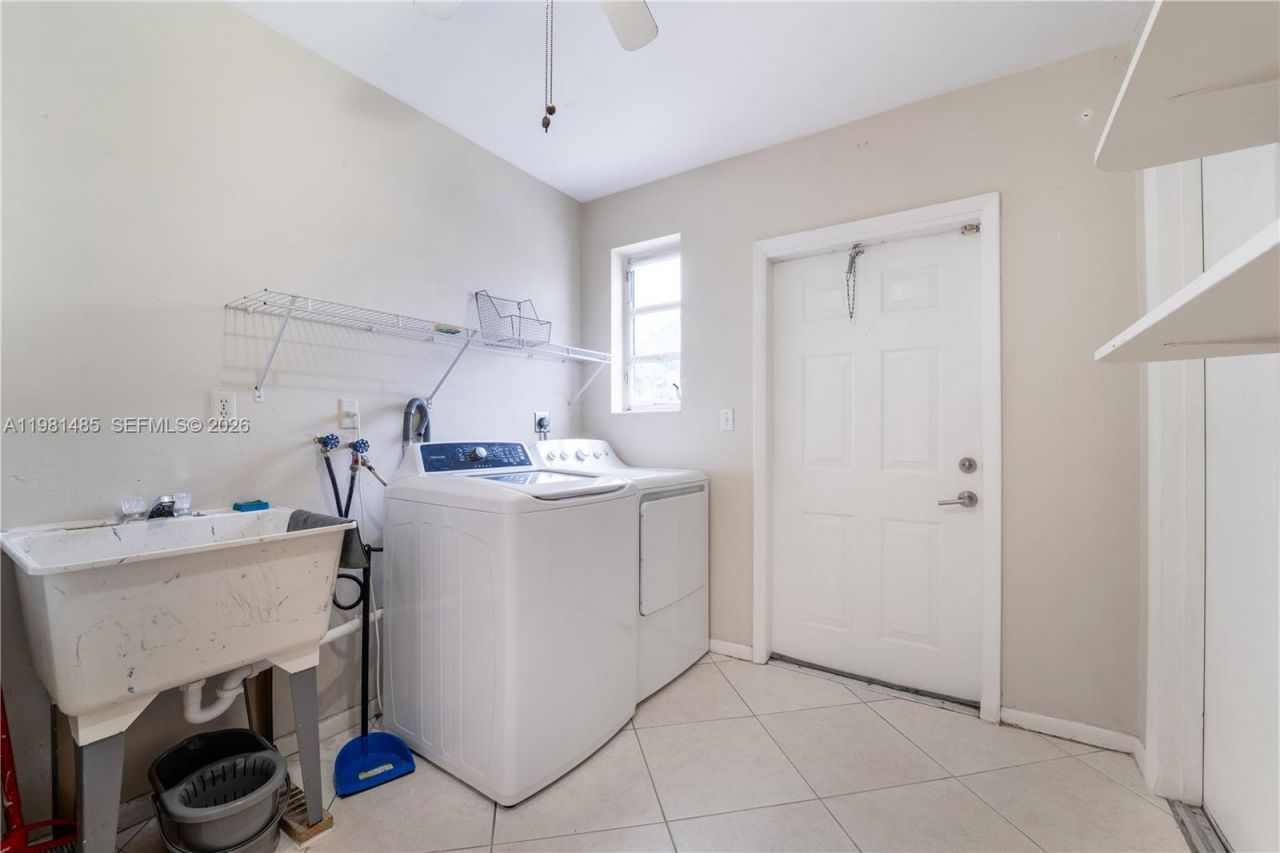 7970 SW 146th St, Palmetto Bay, FL 33158 Photo