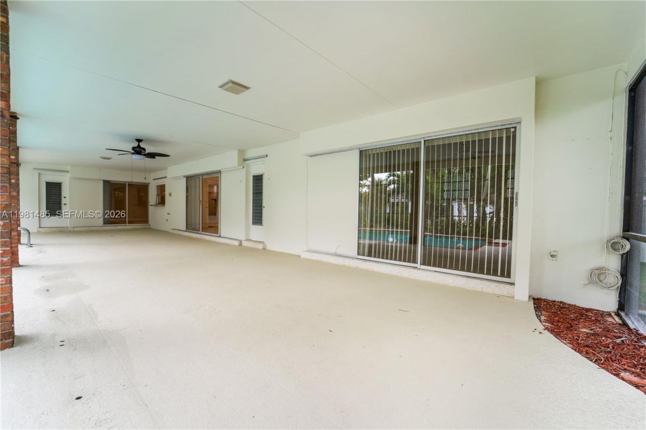 7970 SW 146th St, Palmetto Bay, FL 33158 Photo