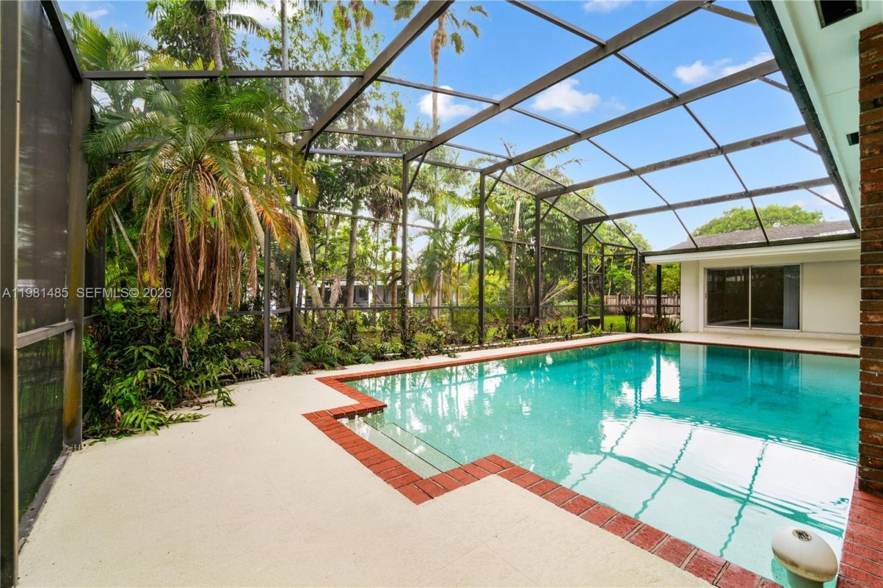 7970 SW 146th St, Palmetto Bay, FL 33158 Photo