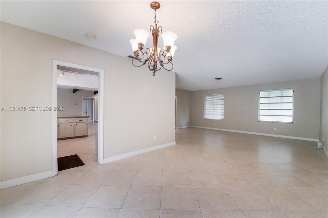 7970 SW 146th St, Palmetto Bay, FL 33158 Photo