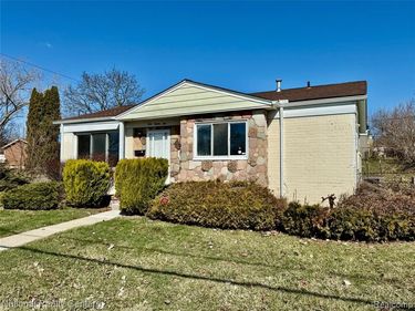 185 Gage Street, Pontiac, MI 48342