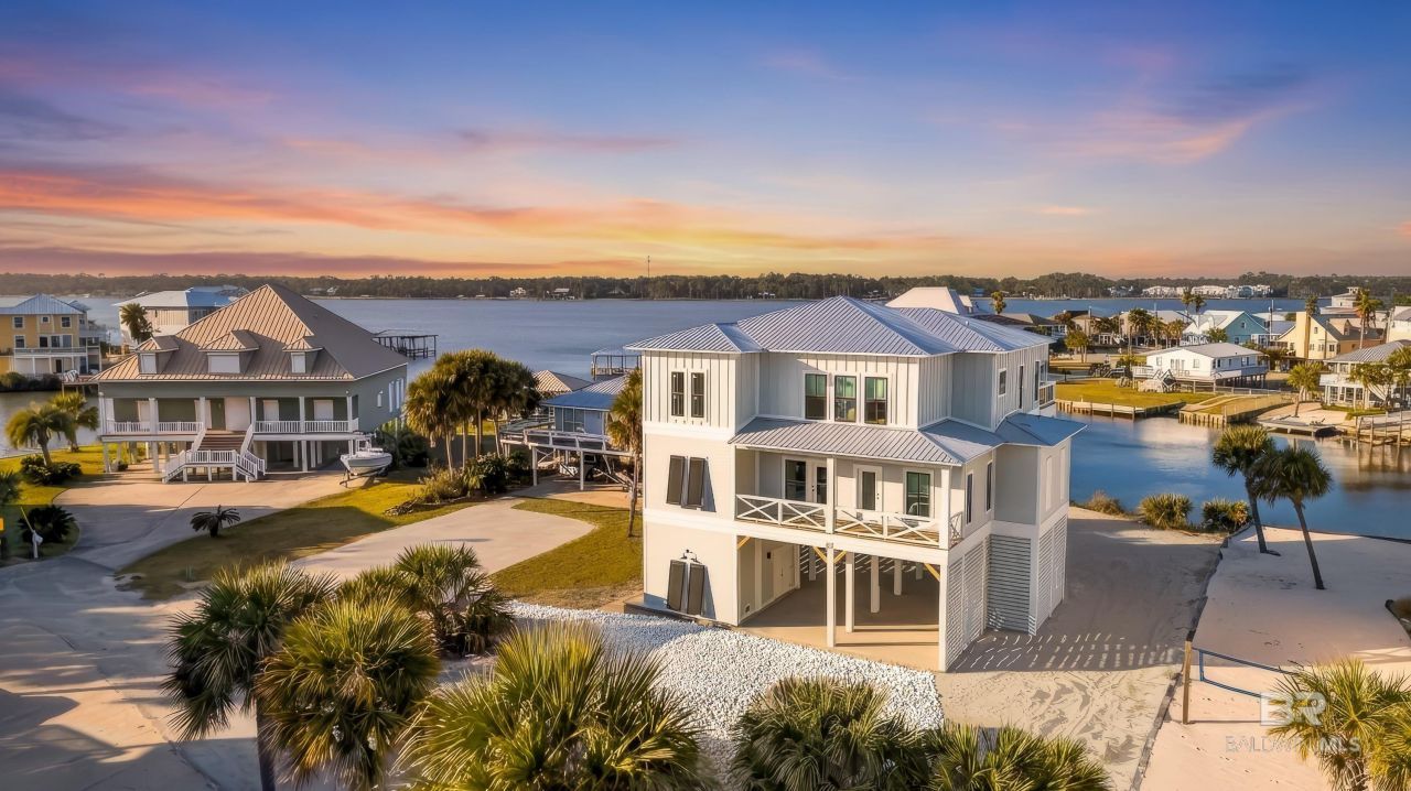 912 Shoreland Drive, Gulf Shores, AL 36542 Main Photo