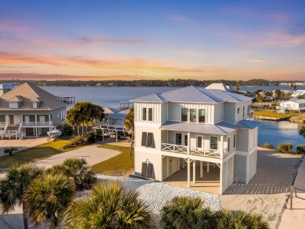 912 Shoreland Drive, Gulf Shores, AL 36542
