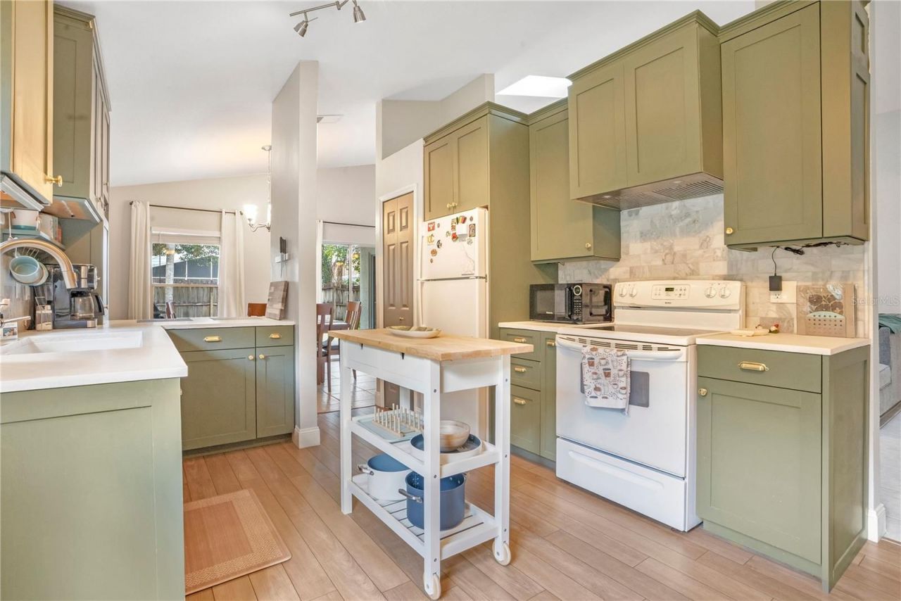 12105 Harkness Court , Orlando, FL 32828 Photo