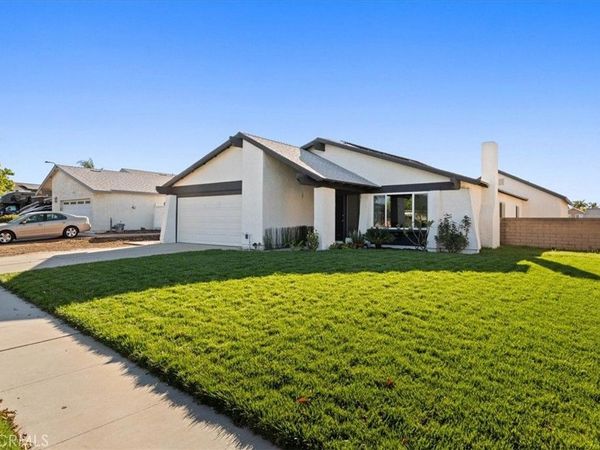 1051 Nottingham, Corona, CA 92878