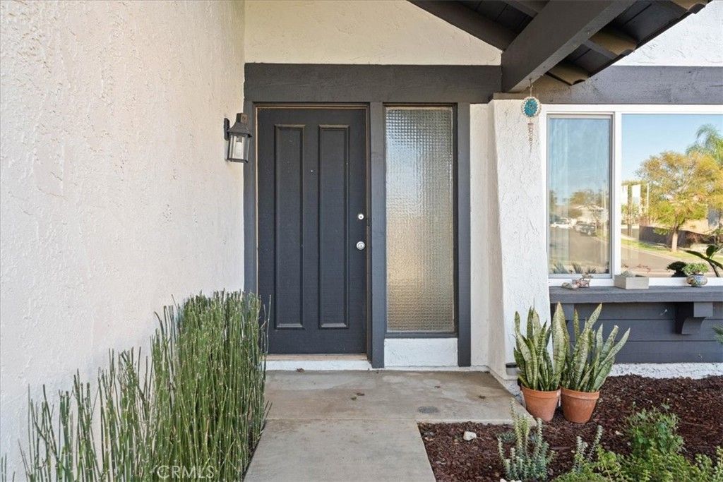 1051 Nottingham, Corona, CA 92878 Main Photo