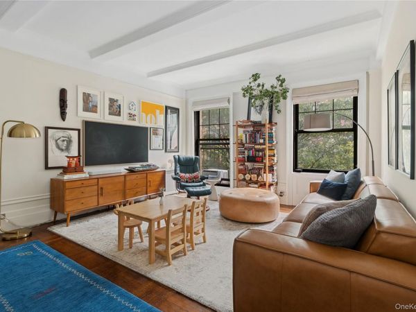 35 West 82nd Street , Unit 5B, New York (Manhattan), NY 10024