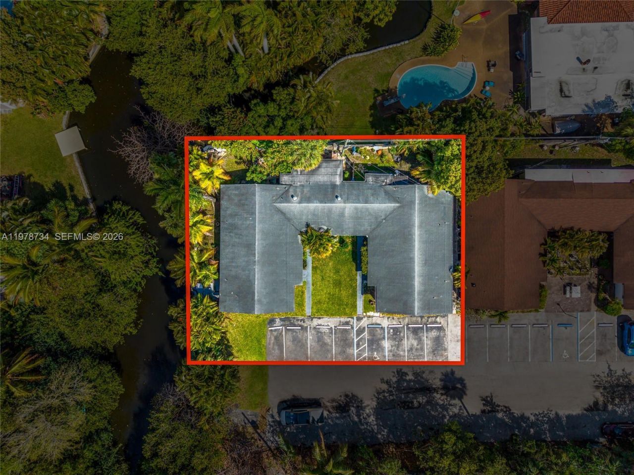 355 NW 32nd St, Oakland Park, FL 33309 Photo