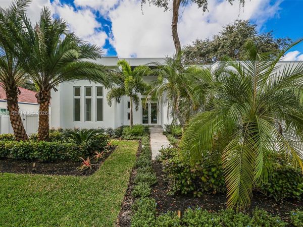 11780 NE 8th Ave , Biscayne Park, FL 33161