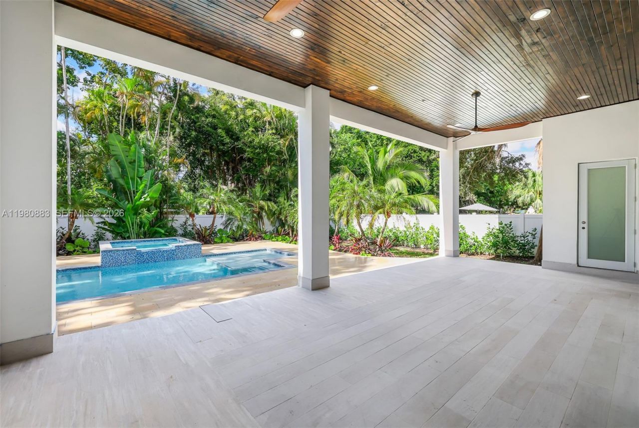 11780 NE 8th Ave , Biscayne Park, FL 33161 Photo