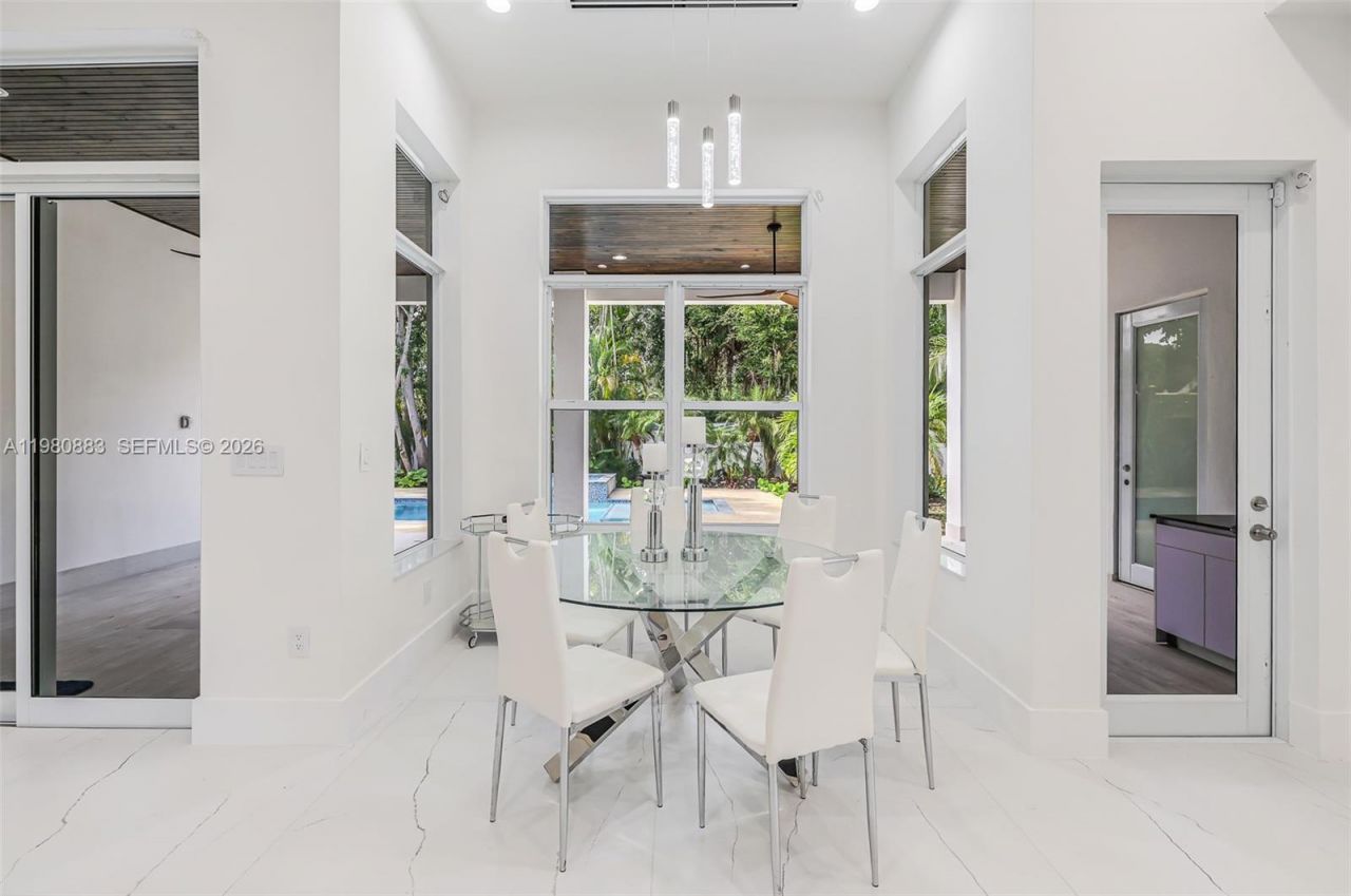 11780 NE 8th Ave , Biscayne Park, FL 33161 Photo