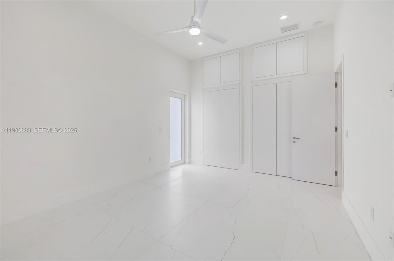 11780 NE 8th Ave, Biscayne Park, FL 33161 Photo