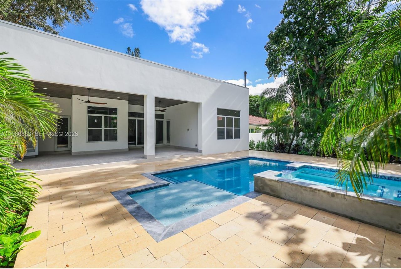 11780 NE 8th Ave, Biscayne Park, FL 33161 Photo