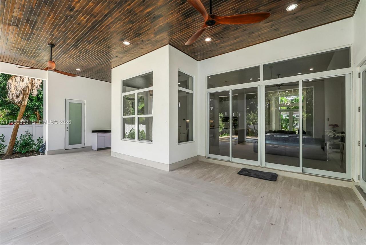 11780 NE 8th Ave , Biscayne Park, FL 33161 Photo